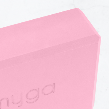 Блок для йоги MYGA Foam Yoga Block 23 х 14,5 х 7,7 см, нежно-розовый